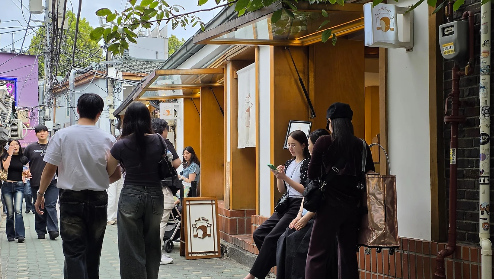 Jongno 3-ga Named the World's Coolest Neighbourhood for 2026: A Traveller's Guide to Seoul's Pojangmacha Street, Ikseon-dong, and Seosulla-gil